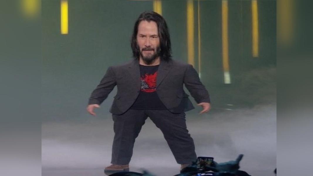 Mini Keanu Reeves